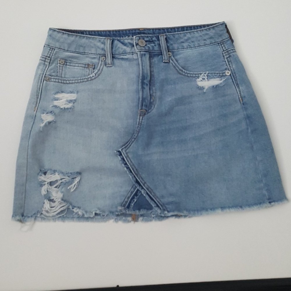 Women's AMERICAN EAGLE Casual Skirts Size 4 Blue .